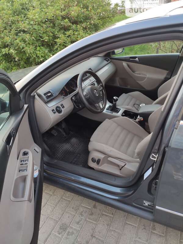 2010 volkswagen passat