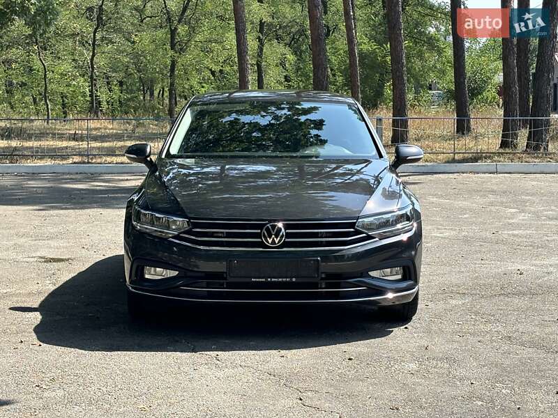 2021 volkswagen passat