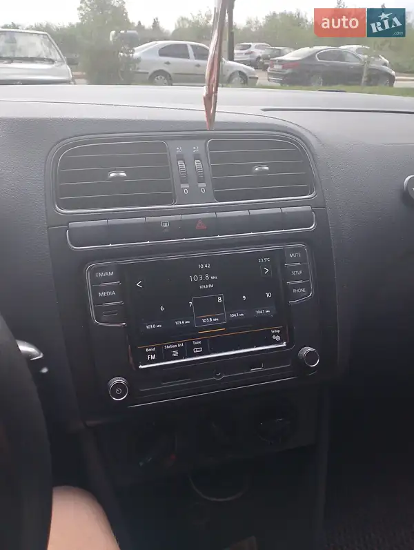 2011 volkswagen polo