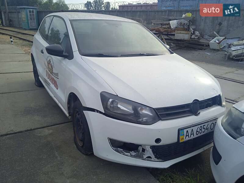 2013 volkswagen polo 1-2
