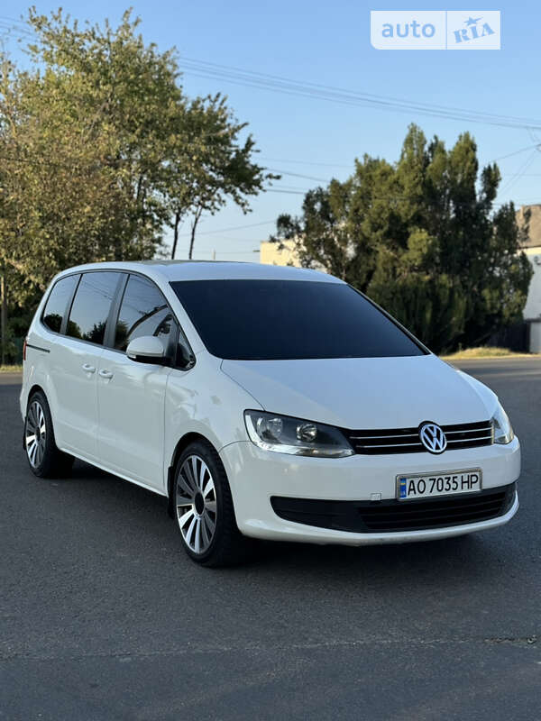 2011 volkswagen sharan 2-0