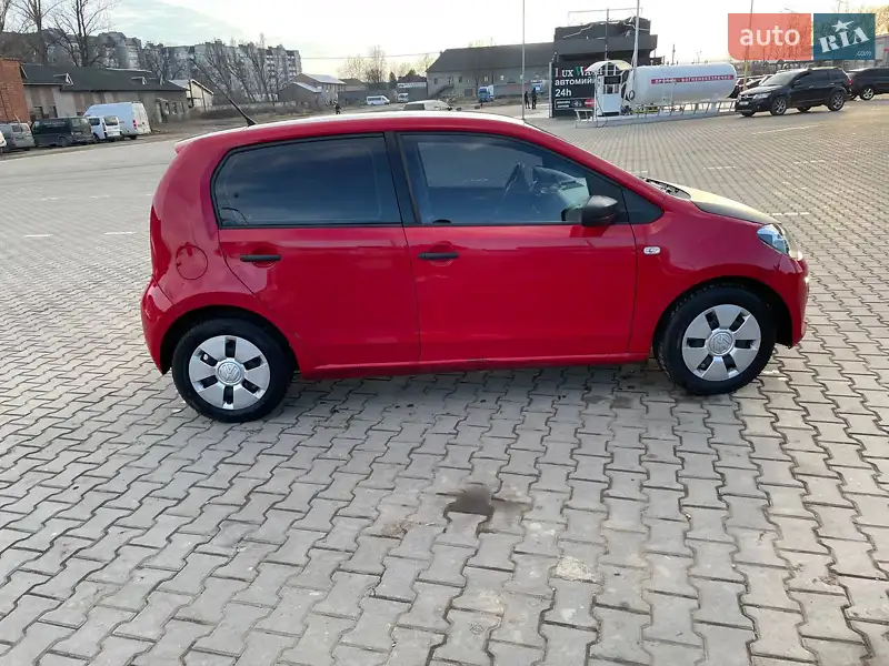 2012 volkswagen up