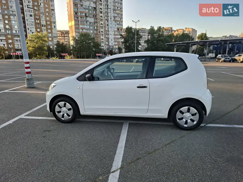 2013 volkswagen up