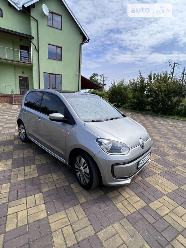 2014 volkswagen up