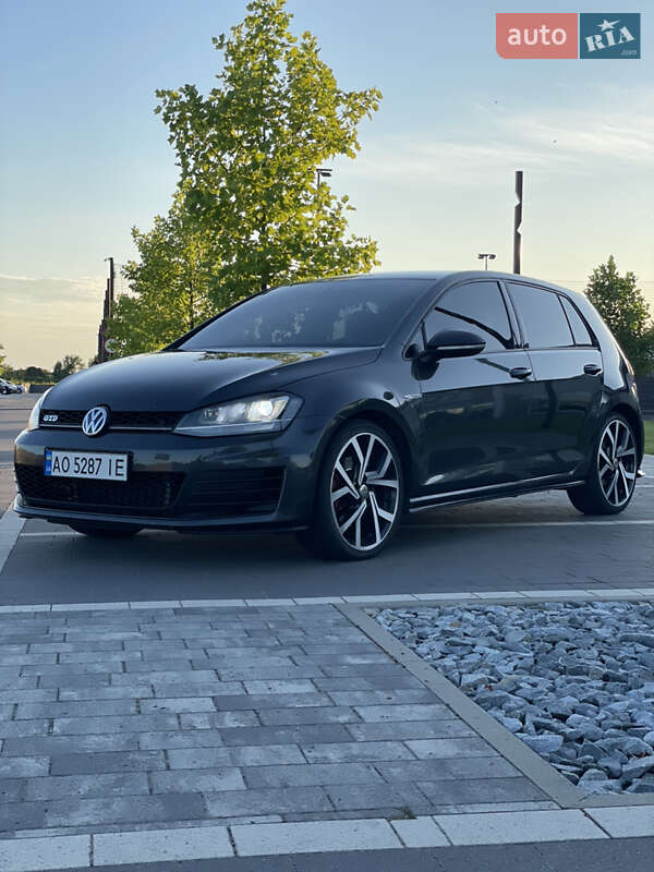 2013 volkswagen golf