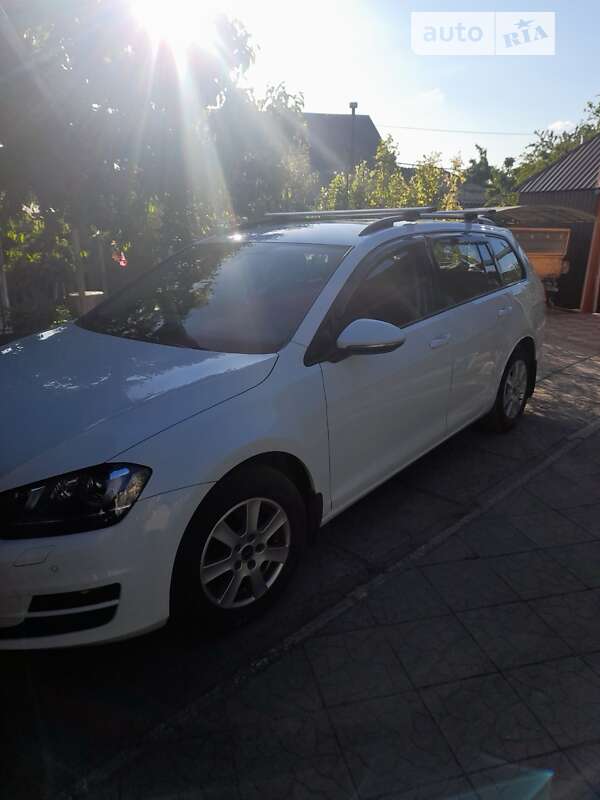 2014 volkswagen golf variant