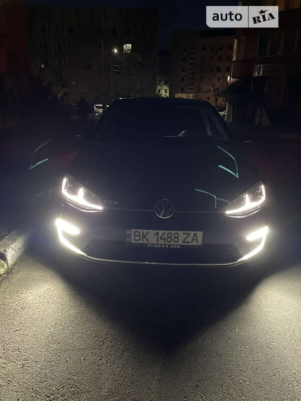 2017 volkswagen e-golf