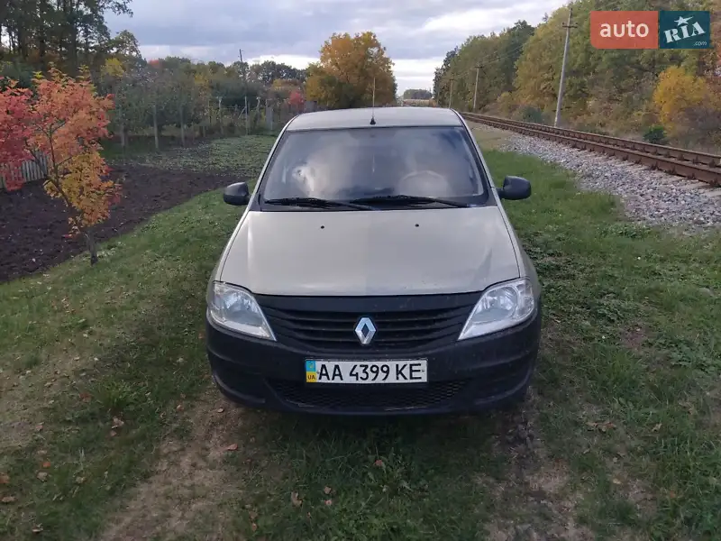 2011 renault logan