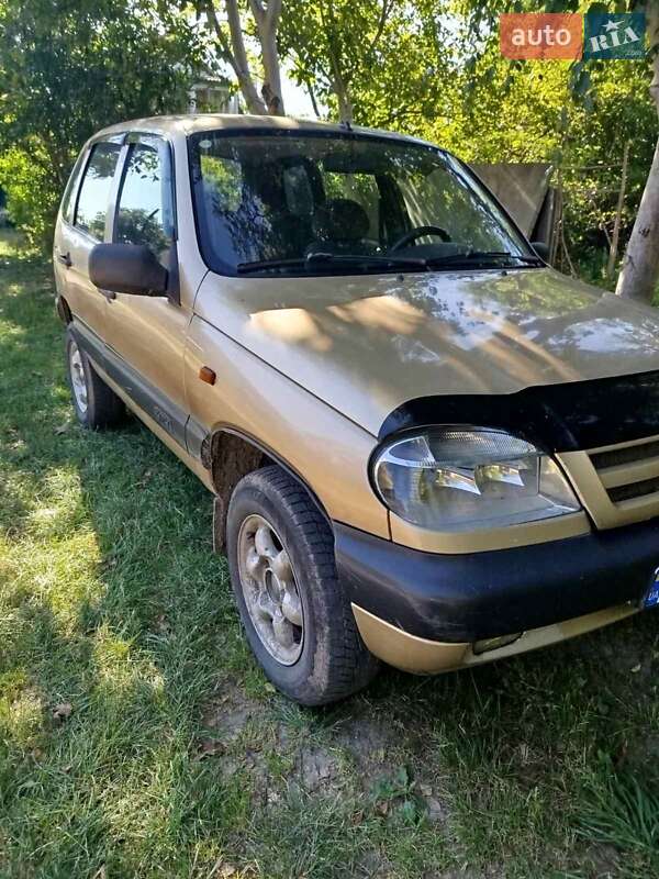 2004 chevrolet niva