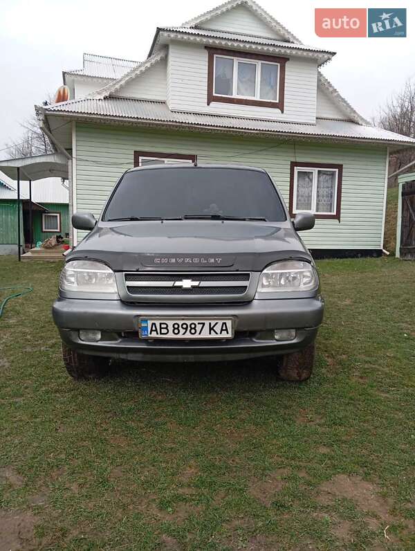 2004 chevrolet niva