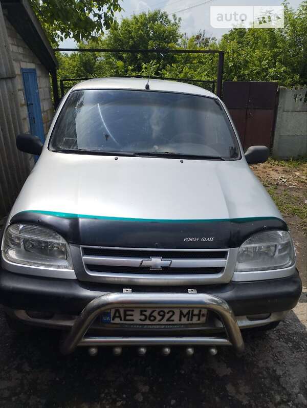 2004 chevrolet niva