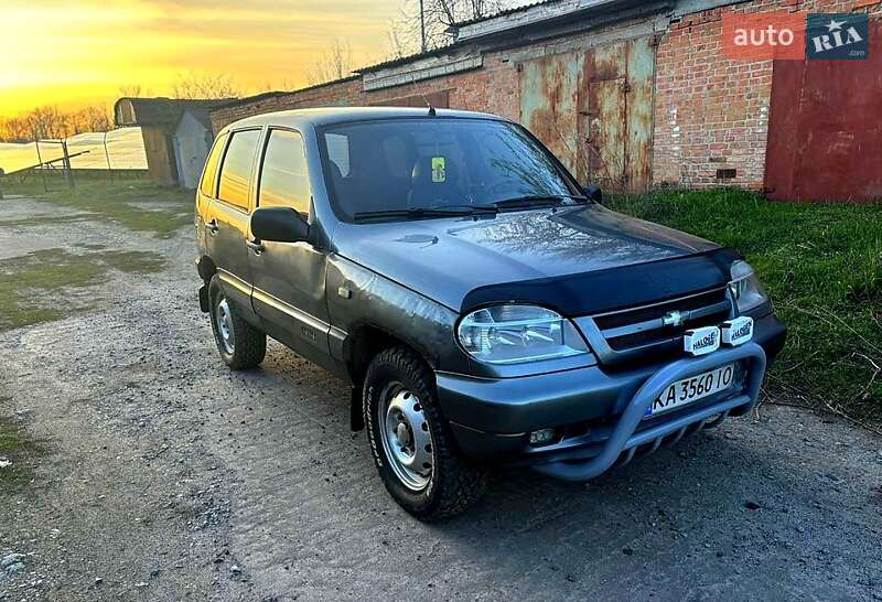 2004 chevrolet niva