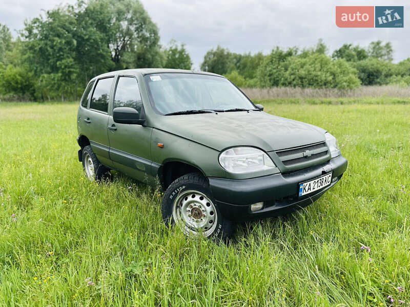 2005 chevrolet niva
