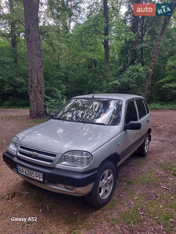 2005 chevrolet niva