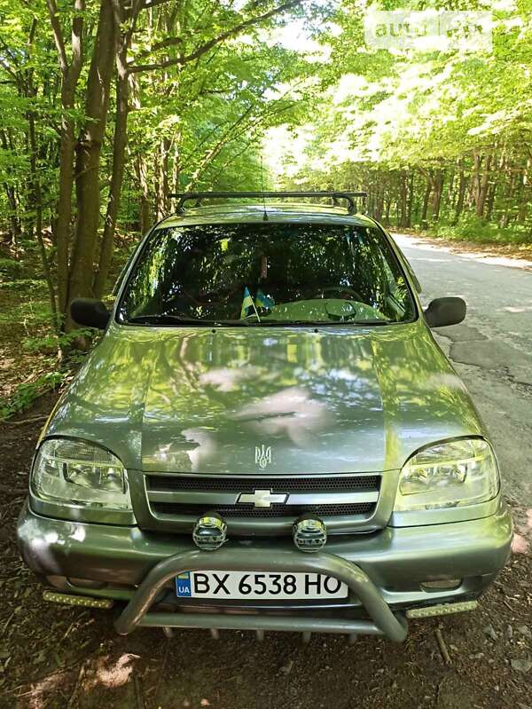 2005 chevrolet niva