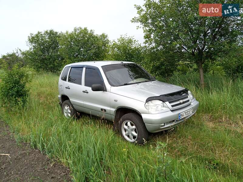 2005 chevrolet niva