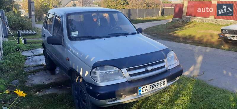 2005 chevrolet niva