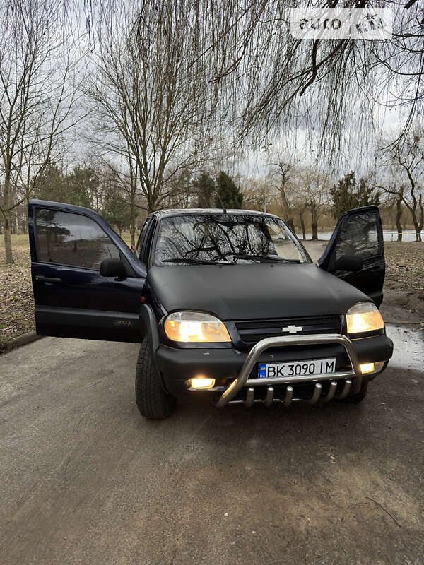 2005 chevrolet niva