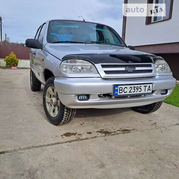 2005 chevrolet niva