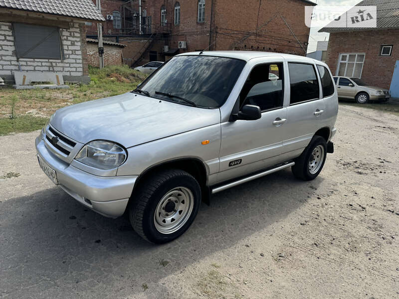 2005 chevrolet niva
