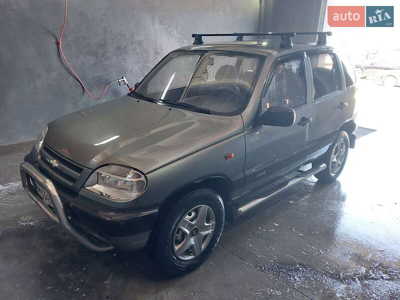 2005 chevrolet niva