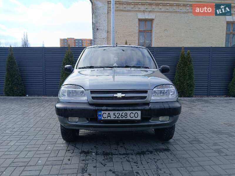 2005 chevrolet niva