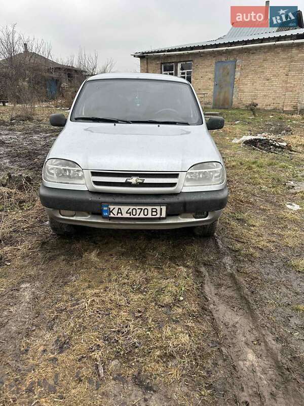 2005 chevrolet niva