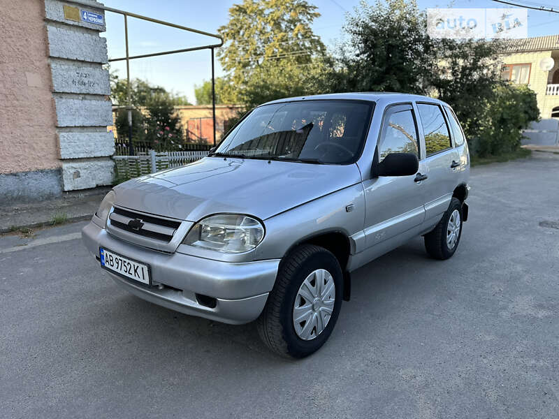2005 chevrolet niva