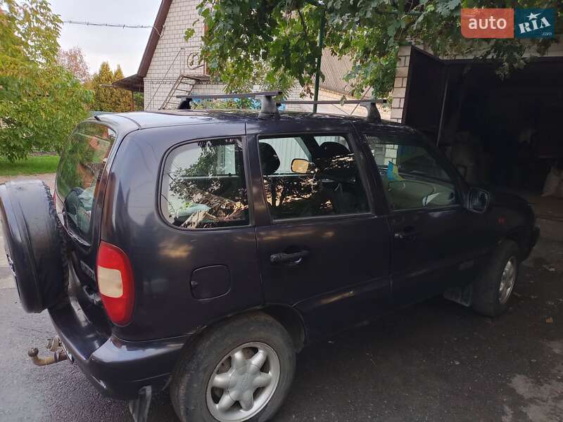 2005 chevrolet niva
