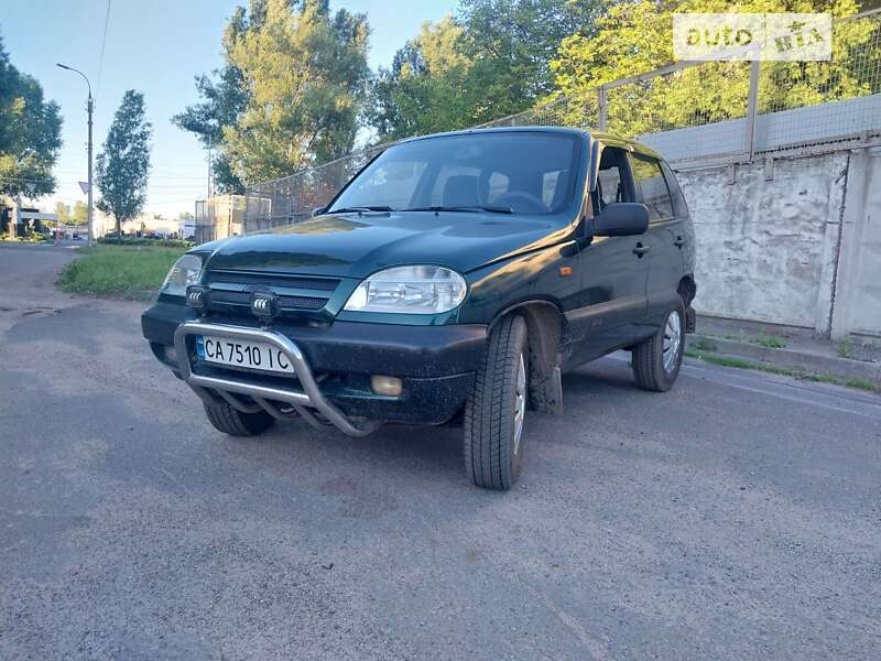 2005 chevrolet niva