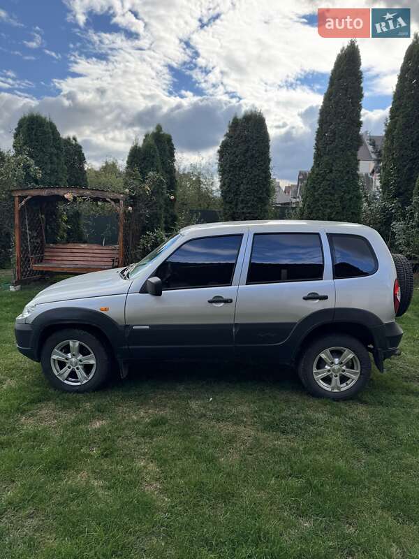 2010 chevrolet niva