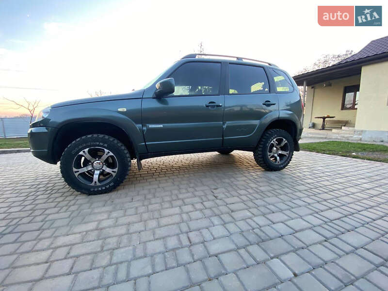 2012 chevrolet niva