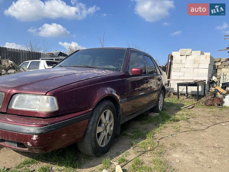 1995 volvo 460 2-0 i