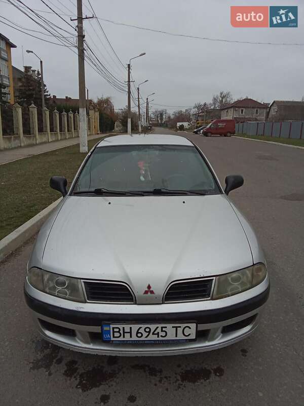 2001 mitsubishi carisma