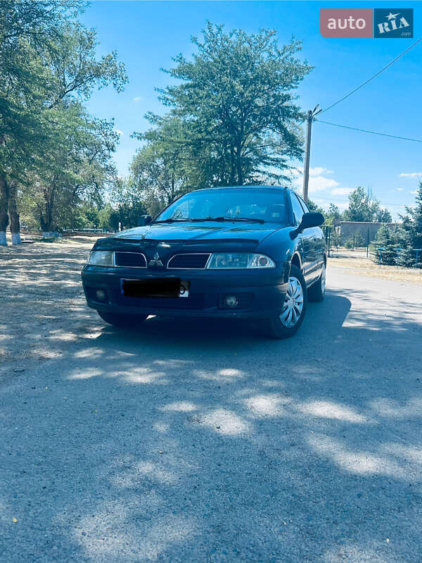 2001 mitsubishi carisma