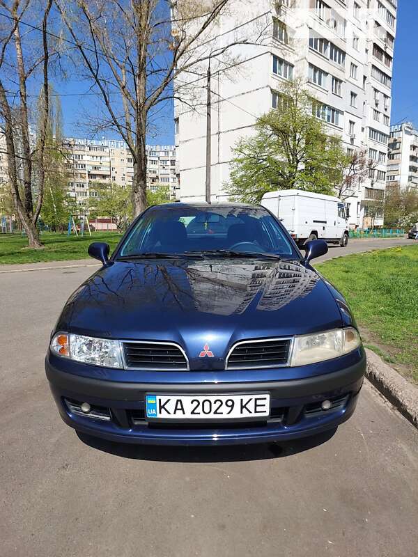2002 mitsubishi carisma