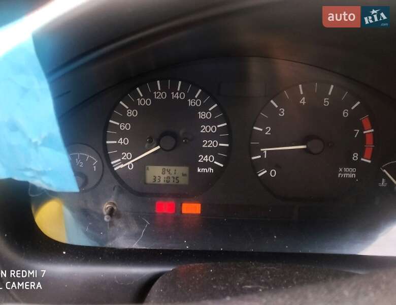2002 mitsubishi carisma