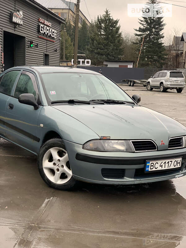 2002 mitsubishi carisma