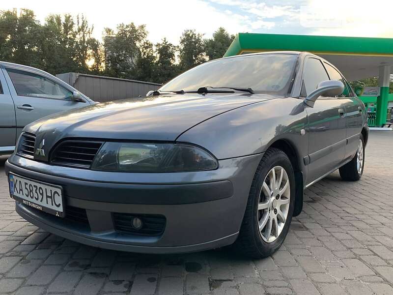 2002 mitsubishi carisma