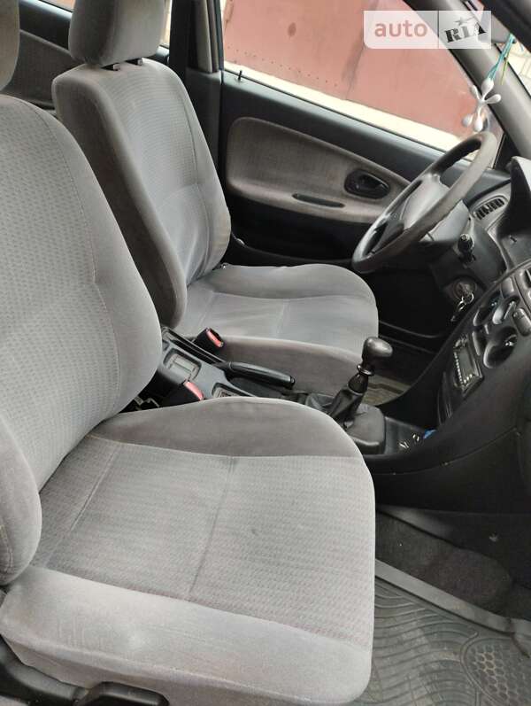 1996 mitsubishi carisma