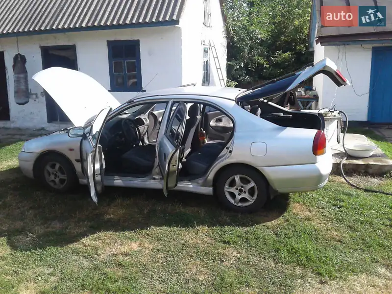 1997 mitsubishi carisma