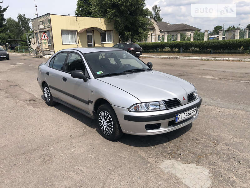 2000 mitsubishi carisma