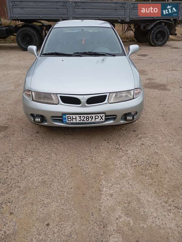 1996 mitsubishi carisma