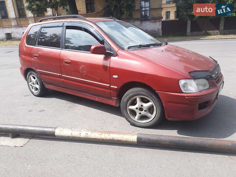 2000 mitsubishi space star