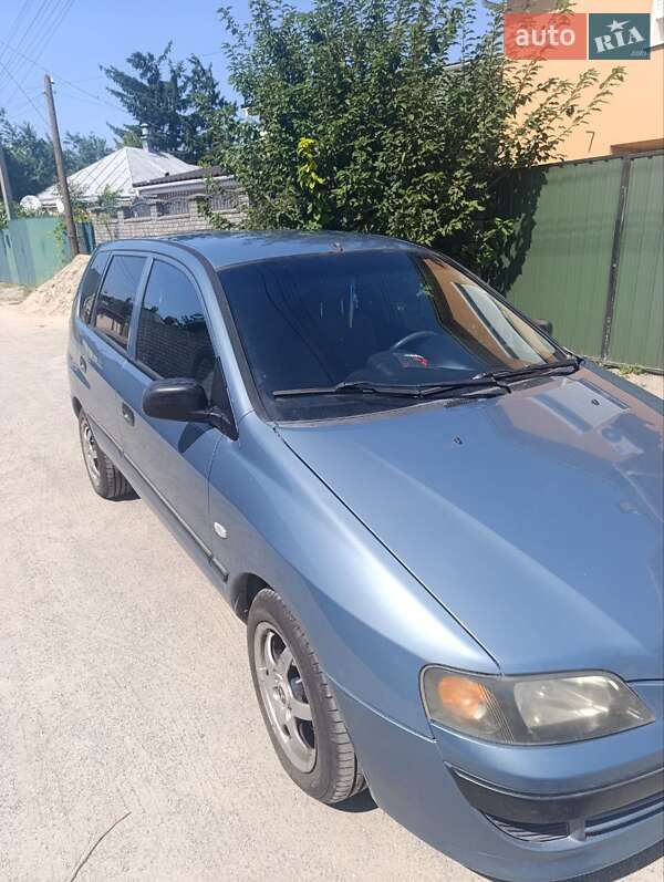2003 mitsubishi space star