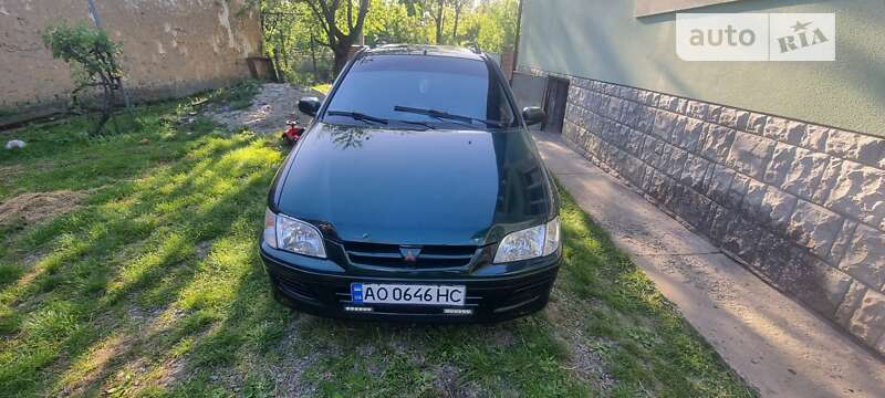 2000 mitsubishi space star