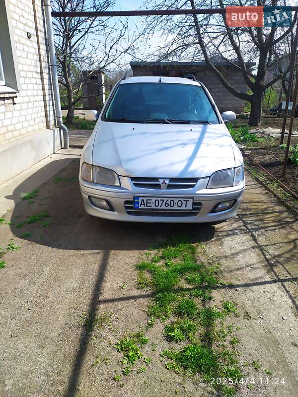 2001 mitsubishi space star