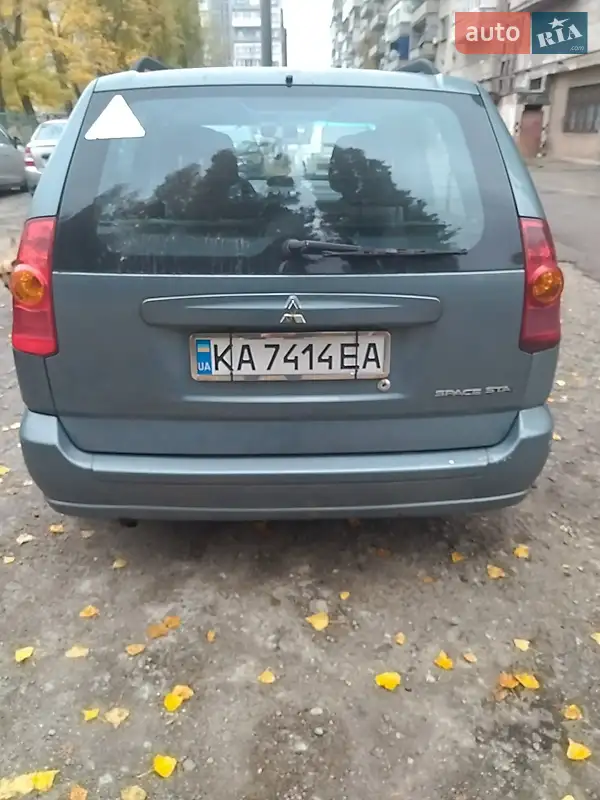 2003 mitsubishi space-star