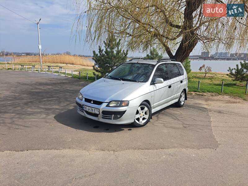 2003 mitsubishi space star