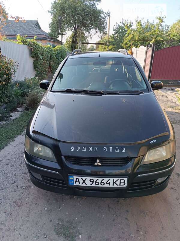 2004 mitsubishi space-star